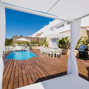 Serretes , Cala Vadella (Ibiza) España